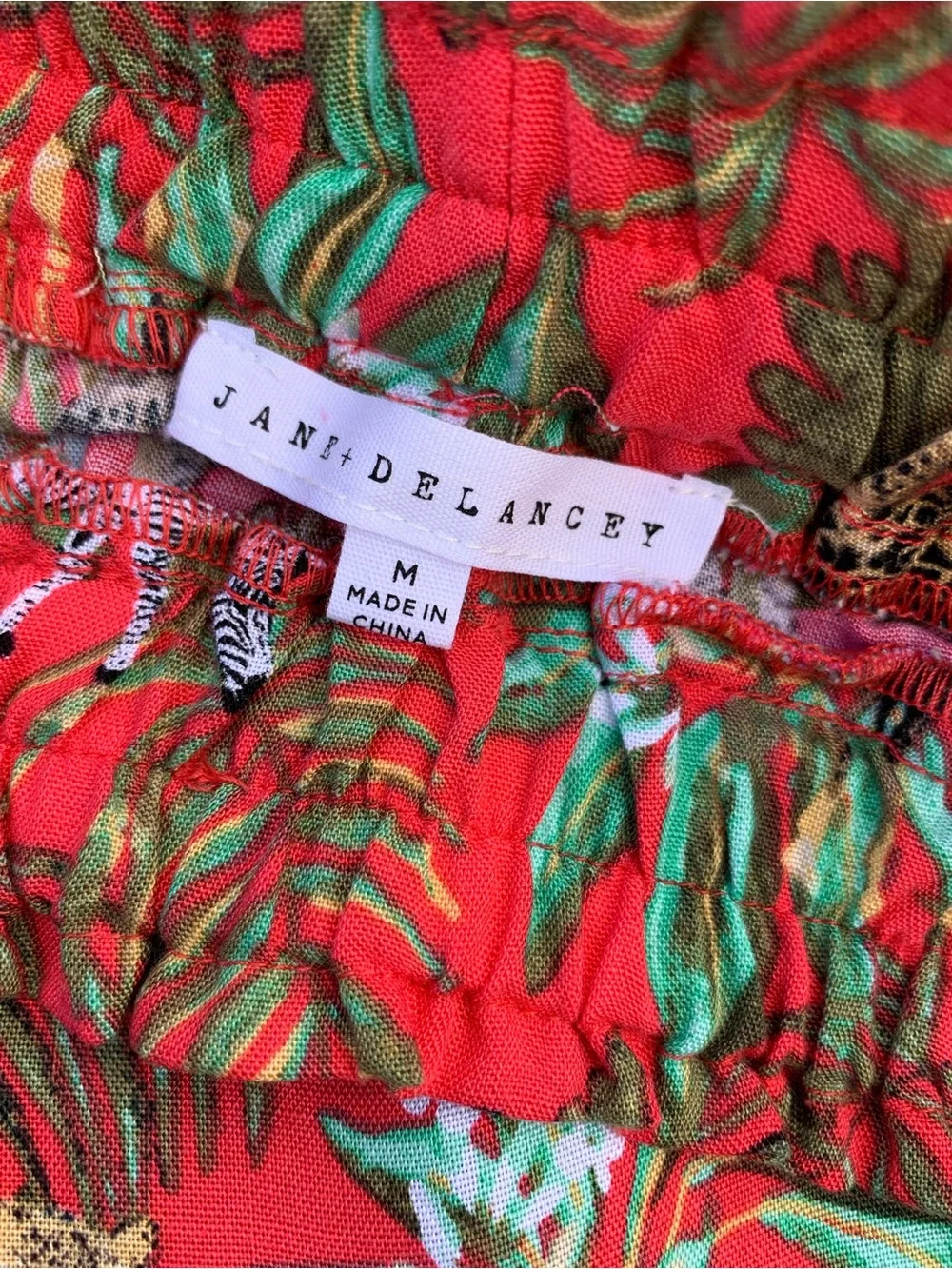 Jane & Delancey Resort jungle print matching set size M